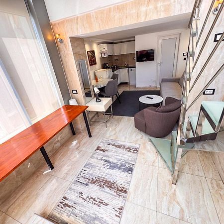Qumi Apartments Tivat Zewnętrze zdjęcie