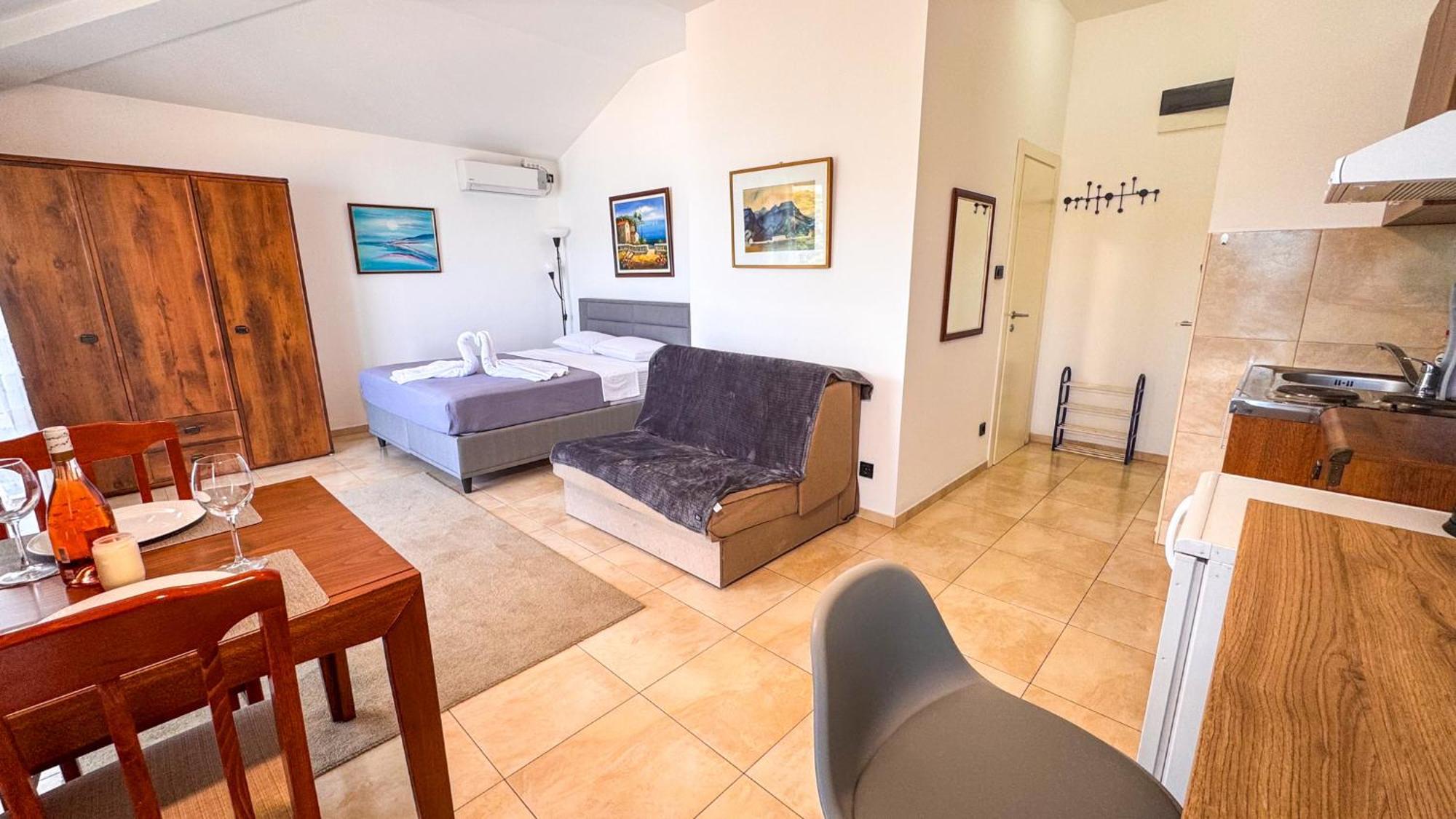 Qumi Apartments Tivat Zewnętrze zdjęcie