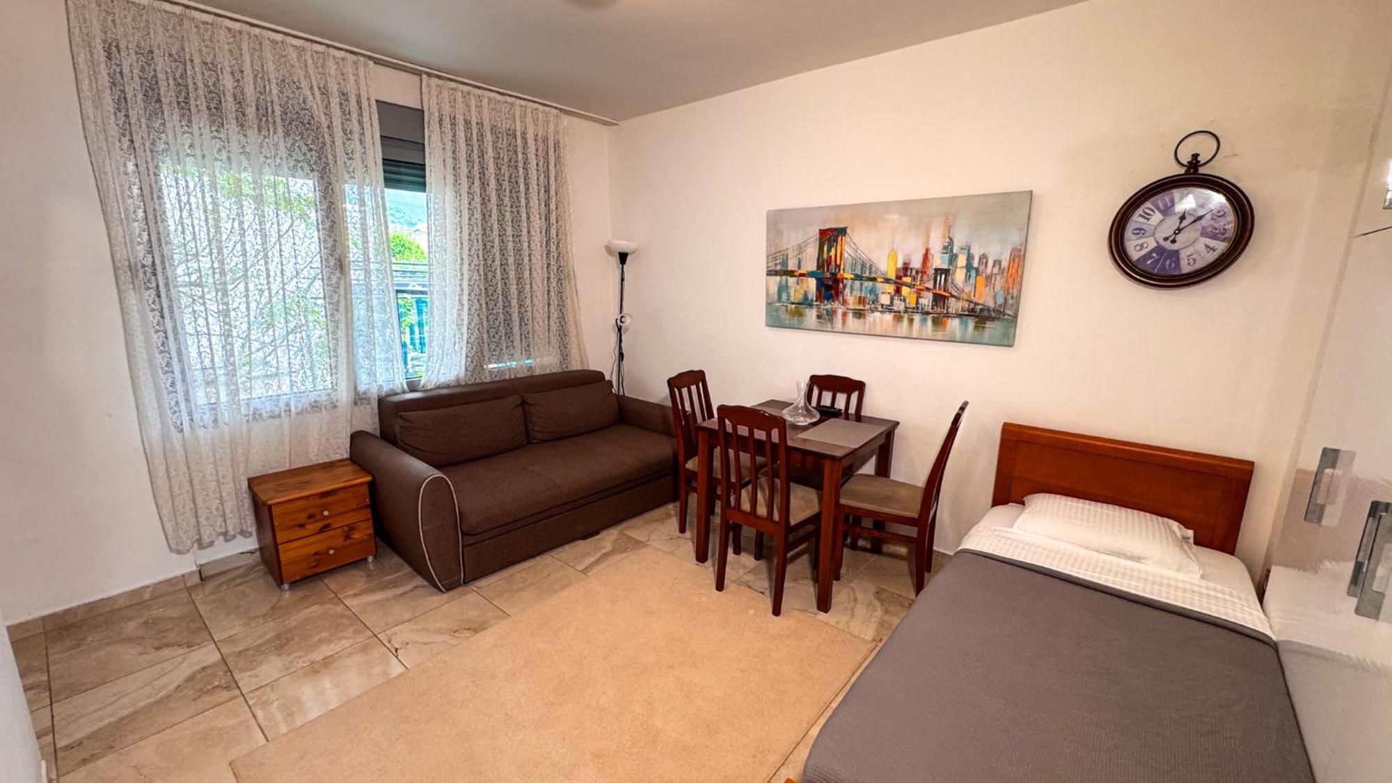 Qumi Apartments Tivat Zewnętrze zdjęcie