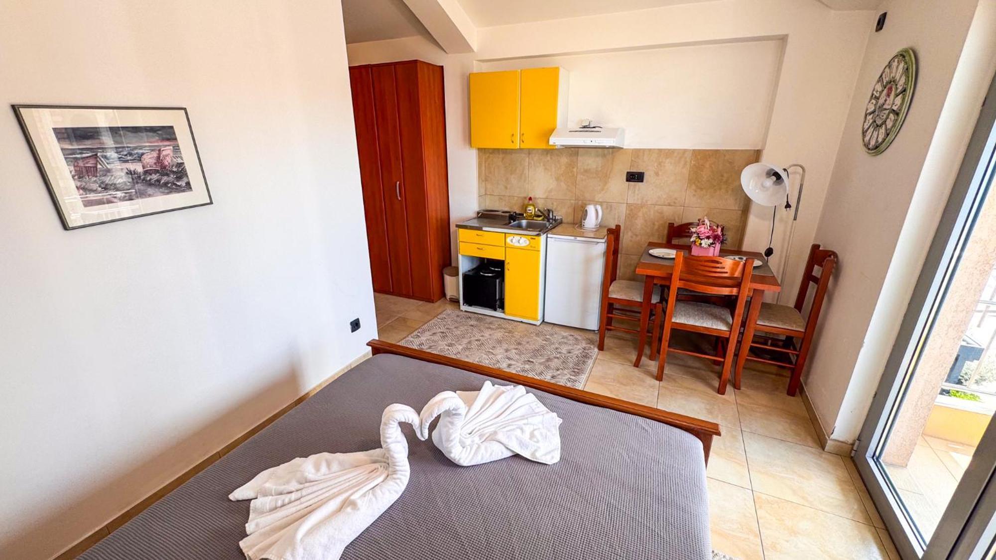 Qumi Apartments Tivat Zewnętrze zdjęcie